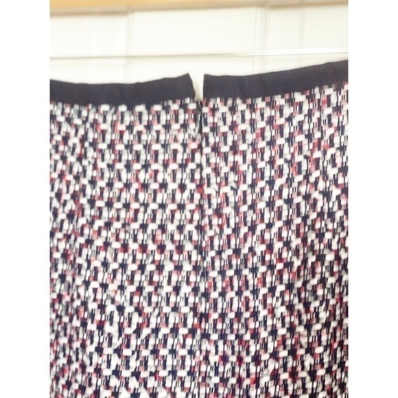 Talbots Blue, Red and White Tweed Pencil Skirt - Picture 4 of 4